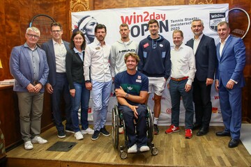 Thomas Schweda (ÖTV-Geschäftsführer Wirtschaft), Georg Blumauer (ÖTV-Vizepräsident), Marion Maruska (ÖTV-Sportkoordinatorin und -Billie-Jean-King-Cup-Kapitän:in), Jürgen Melzer (ÖTV-Sportdirektor und -Davis-Cup-Kapitän), Titelverteidiger Filip Misolic (ATP 153), Nico Langmann (Österreichs Nummer 1 im Rollstuhltennis), Sebastian Ofner (ATP 108), Georg Wawer (Managing Director win2day), Heinrich Dorner (Sportlandesrat Burgenland) und Günter Kurz (BTV-Präsident, Veranstalter win2day Open)