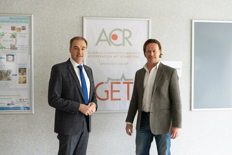 Wirtschaftslandesrat bei Güssinger Energy Technologies - Dr. Leonhard Schneemann: „Unsere Forschungsquote muss weiter gesteigert werden. Forschung und Entwicklung bilden ein Fundament für den technologischen Wandel.“