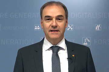 Landesrat Dr. Leonhard Schneemann