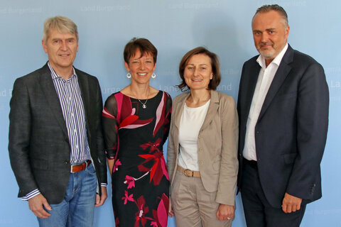 Prim. Dr. Wilfried Horvath, Präsident der Österreichischen Krebshilfe Burgenland, Dr.in Michaela Klein, stellvertretende Präsidentin, Geschäftsführerin Mag. Andrea Konrath und LH Hans Peter Doskozil.
