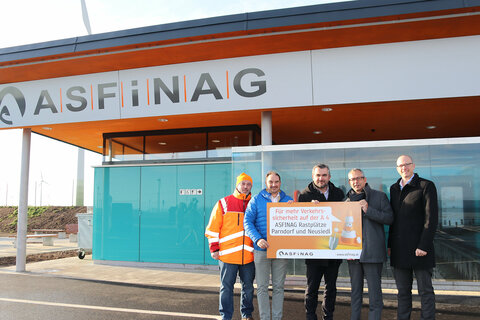 Dietmar Edel, Autobahnmeister Bruck/L., Projektleiter Harald Mayer, Infrastrukturlandesrat Mag. Heinrich Dorner, ASFINAG-GF DI Alexander Walcher, ASFINAG-GF DI Andreas Fromm