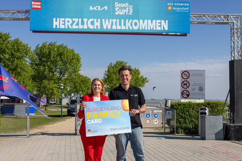 Landesrätin Daniela Winkler und Veranstalter Daniel Hupfer.