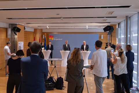 Pressekonferenz anlässlich der Präsentation des Pilotprojekts Mattersburger Straße.