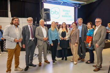 Bildungslandesrätin Daniela Winkler eröffnete gemeinsam mit Vertreterinnen und Vertretern aus Bildung, Wirtschaft und Politik die BiBi 2026 im Messezentrum Oberwart.