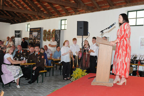 LH Stv. Astrid Eisenkopf bei der Festansprache anlässlich 800 Jahre Pöttsching