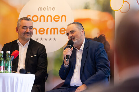 Landeshauptmann Hans Peter Doskozil und Landesrat Heinrich Dorner bei der Pressekonferenz.