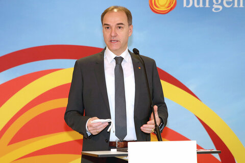 Landesrat Leonhard Schneemann