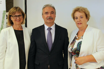 Bundesministerin für Nachhaltigkeit und Tourismus DIin Maria Patek MBA, Landwirtschaftsminister Dr. István Nagy aus Ungarn und Landtagspräsidentin Verena Dunst bei den Feierlichkeiten 30 Jahre „Grünes Band Europa“