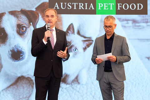 Landesrat Dr. Leonhard Schneemann in einer Fragerunde mit Moderator Martin Ganster.