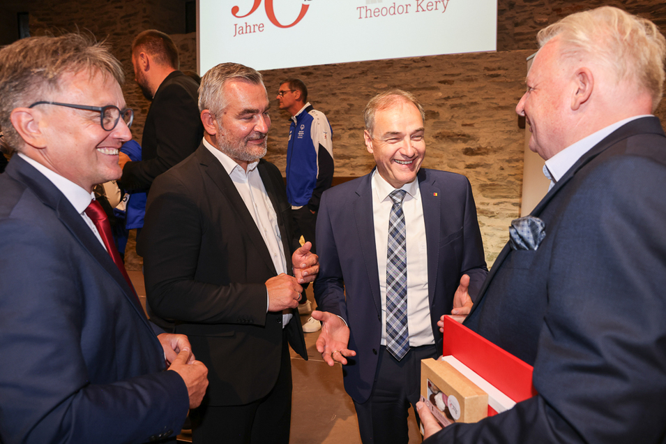50 Jahre Burgenlandstiftung Theodor Kery - Preisverleihung auf Burg Schlaining