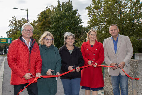 Gerhard Weil (Bgm. Bruck/Leitha), Landesrätin Ulrike Königsberger-Ludwig (NÖ), Gerti Taferner (Römerland Carnuntum Jugend), Landesrätin Mag. (FH) Daniela Winkler (Bgld.), Gerhard Dreiszker (Bgm. Bruckneudorf)