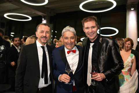 Gute Stimmung bei der Gala in der Hall of Legends im Weingut Scheiblhofer in Andau