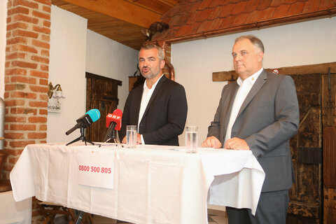 Tolle Entwicklung der Fahrgastzahlen - Verkehrslandesrat Heinrich Dorner und VBB-Geschäftsführer Wolfgang Werderits sehen den Südburgenlandbus auf der Überholspur