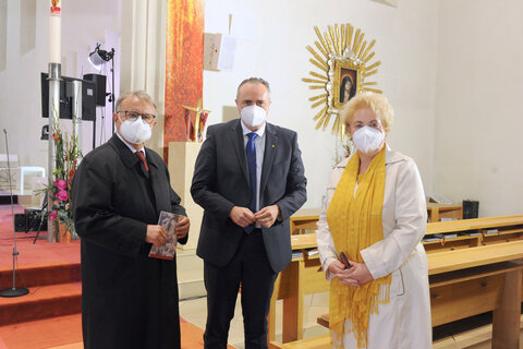 Landeshauptmann Hans Peter Doskozil mit Landeshauptmann a.D. Hans Niessl und Landtagpräsidentin Verena Dunst im Eisenstädter Dom