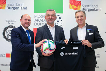 AKA Burgenland gewinnt Double-Gewinner Sturm Graz für Partnerschaft: Sportlandesrat Heinrich Dorner präsentierte gemeinsam mit Sturm Graz-Präsident Christian Jauk und dem Präsidenten des Burgenländischen Fußballverbands (BFV), Johannes Wutzlhofer, die Zusammenarbeit.