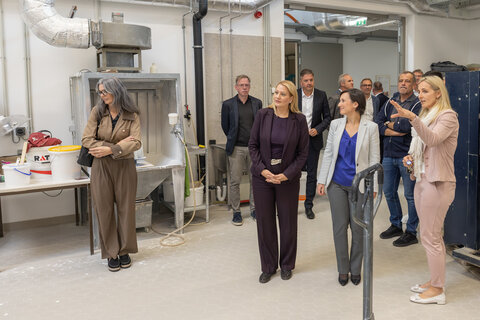 Nach dem Roundtable hatten die Teilnehmerinnen und Teilnehmer Gelegenheit, den Ceramico Campus zu besichtigen.