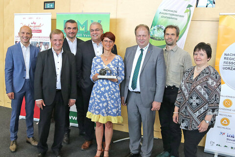 Am 23. Mai 2019 wurden in Anwesenheit zahlreicher Fest- und Ehrengäste, mit Landesrat Heinrich Dorner, Obmann Bgm. Mag. Markus Szelinger und Geschäftsführer Johann Janisch an der Spitze, in der Neuen Mittelschule Kloster in Neusiedl am See die „Goldenen Mistkäfer“ für besondere Leistungen im Bereich der burgenländischen Abfallwirtschaft verliehen