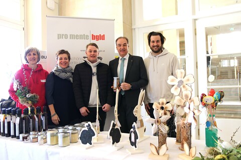 Siliva Penias, Eva Blagusz, Dominik Reinprecht, Soziallandesrat Dr. Leonhard Schneemann, Mirnes Osmanovic.