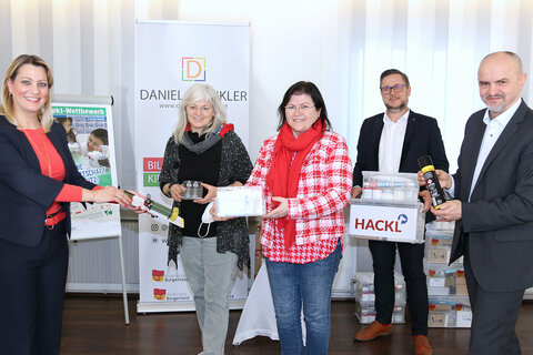 LRin Mag.a Daniela Winkler, Michaela Buberl und Mag.a Michaela Ribarits BEd von der MS Rosental, Eisenstadt, Ing. Mag. Oswald Hackl, BD Mag. Heinz Josef Zitz