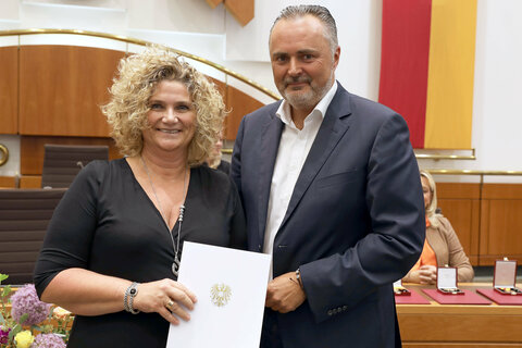 Landeshauptmann Hans Peter Doskozil mit Ursula Fercsak