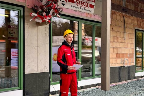 Soziallandesrat Dr. Leonhard Schneemann bei der Gleichenfeier des Pflegestützpunktes Grafenschachen,