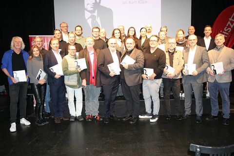 : Zahlreiche WegbegleiterInnen von Kurt Kuch kamen zu der Präsentation ins OHO Oberwart.