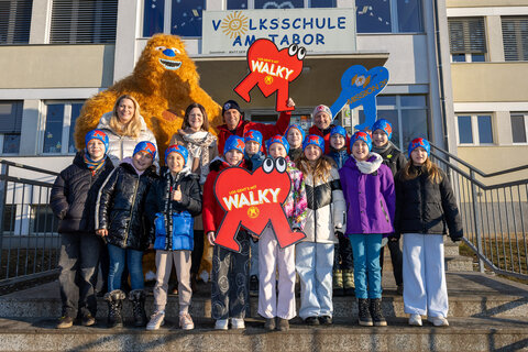Am 23. Jänner 2026 startet die 15. Auflage der 24 Stunden Burgenland Extrem Tour rund um den Neusiedler See. Bildungs- und Jugendlandesrätin Mag.a (FH) Daniela Winkler freut sich gemeinsam mit den Veranstaltern besonders über die rege Teilnahme an den Jugendformaten „School of Walk“ und „Walky“.