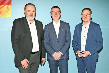 Landeshauptmann Hans Peter Doskozil bei der Präsentation des Vorhabens im Jänner 2023 mit Architekt Manfred Gräber und LIB-Geschäftsführer Gerald Goger