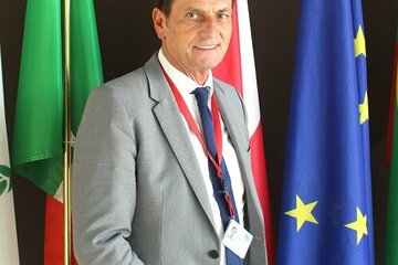 Beschreibung: Landtagspräsident Christian Illedits, Vertrete des Burgenlandes im EU-Ausschss der Regionen 