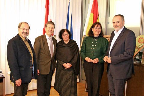 Eduard Nicka, Vorstandsmitglied AÖWB, AÖWB-Präsident Werner Götz, AÖWB-Generalsekretärin Dr. Irmgard Helperstorfer, Edith Pürschel MBA, 1. Vizepräsidentin AÖWB, LH Hans Peter Doskozil