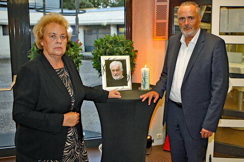 Landeshauptmann Hans Peter Doskozil und Landtagspräsidentin Verena Dunst würdigten Frank Hoffmann im Kulturzentrum Güssing.