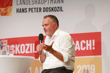 Landeshauptmann Hans Peter Doskozil beim Auftakt der Burgenland-Tour am Montag in Mattersburg