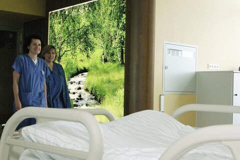 Kiss und Hejret in der damals neuen Intensivstation (Archivbild).