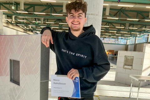 Vizestaatsmeister Marco Kainzbauer, Ceramico Campus, Landesfachschule für Keramik, Fliese und Ofenbau Stoob