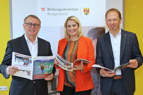 Präsentierten Schulsportbericht 2019 und berichteten über Pläne im Bereich des Schulsports - v.l.: BSO-Präsident Hans Niessl, LRin Mag.a Daniela Winkler, Sportreferent der Bildungsdirektion, Mag. Harald Ziniel