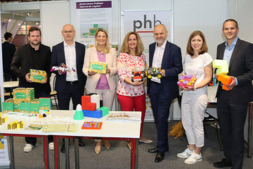 Projektleiter Michael Leitgeb, Herbert Gabriel (Vizerektor PPH Burgenland), Bildungslandesrätin Daniela Winkler, Michaela Wieser (BMBWF), Bildungsdirektor Heinz Josef Zitz, Anna Reumann und Projektleiter Thomas Leitgeb (PPH Burgenland)