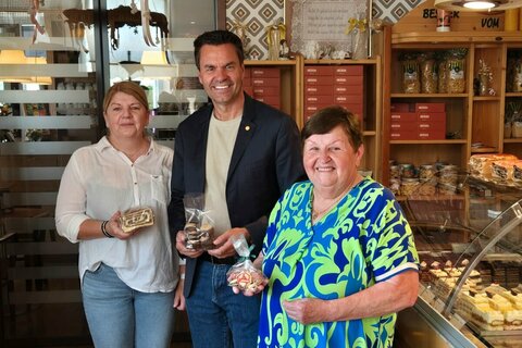 Juniorchefin Romy Latzko, Geschäftsführer Didi Tunkel und Seniorchefin Aloisia Bischof