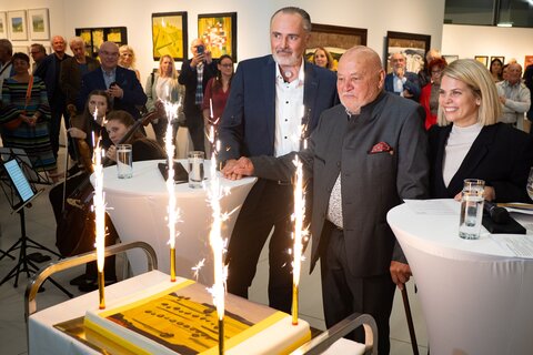 Landeshauptmann Hans Peter Doskozil eröffnete die Ausstellung von Harro Pirch in der Landesgalerie Burgenland.