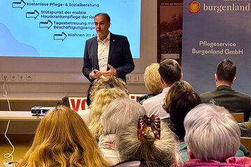 Landesrat Dr. Leonhard Schneemann besuchte im Zuge seiner Infotour alle 28 Regionen. Er zieht eine erfolgreiche Bilanz nach den Informationsveranstaltungen.