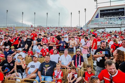 Rot-weiß-rote Fußballbegeisterung auf der Seebühne: An die 6.000 Fans sorgten beim Burgenland Public Viewing für ausgelassene Stimmung und echtes Stadionfeeling am Neusiedler See.