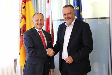 Landeshauptmann Hans Peter Doskozil hieß S.E. Dr. Andor Nagy, Botschafter des Ungarns in Österreich, herzlich willkommen