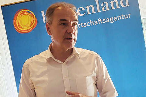 Wirtschaftslandesrat Dr. Leonhard Schneemann sieht das Land als Partner der Wirtschaft und nicht als Verwalter.