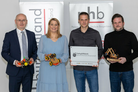 v.l.: Dr. Herbert Gabriel, LR Mag. (FH) Daniela Winkler, Thomas Leitgeb, Michael Leitgeb