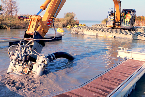 Schlamm- und Schilfbeseitigung am Neusiedler See