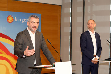 Infrastrukturlandesrat Heinrich Dorner informierte mit Peter Zinggl, Leiter des Hauptreferats Landesplanung, über Maßnahmen zur Bauland-Mobilisierung