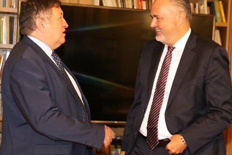 Landeshauptmann Hans Peter Doskozil im Gespräch mit Ungarns Verkehrsstaatssekretär László Mosóczi.