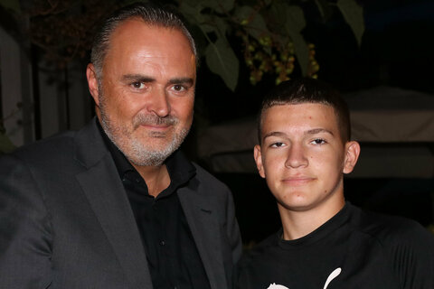 Landeshauptmann Hans Peter Doskozil mit einem jungen Besucher bei seiner Burgenland-Tour.