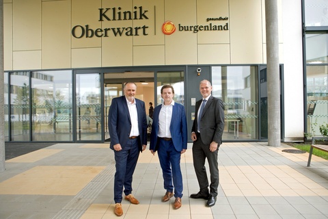 Primarius Peter Kornprat mit Landeshauptmann Hans Peter Doskozil und Gesundheit Burgenland-Geschäftsführer Franz Öller