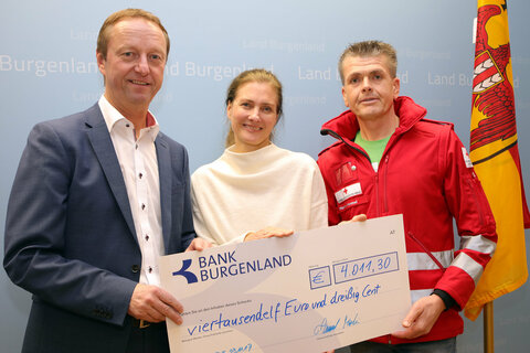 Ultraläufer Martin Trimmel, die geschäftsführende Landesvorsitzende von MOKI Burgenland Doris Zoder-Spalek, MBA, und Landeshauptmann-Stellvertreter Johann Tschürtz