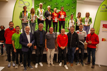 Sport-Landesrat Mag. Heinrich Dorner gratulierte den Landesmeisterinnen und Landesmeistern sowie Siegern beim 4. Waldquelle-Lauf in Kobersdorf.